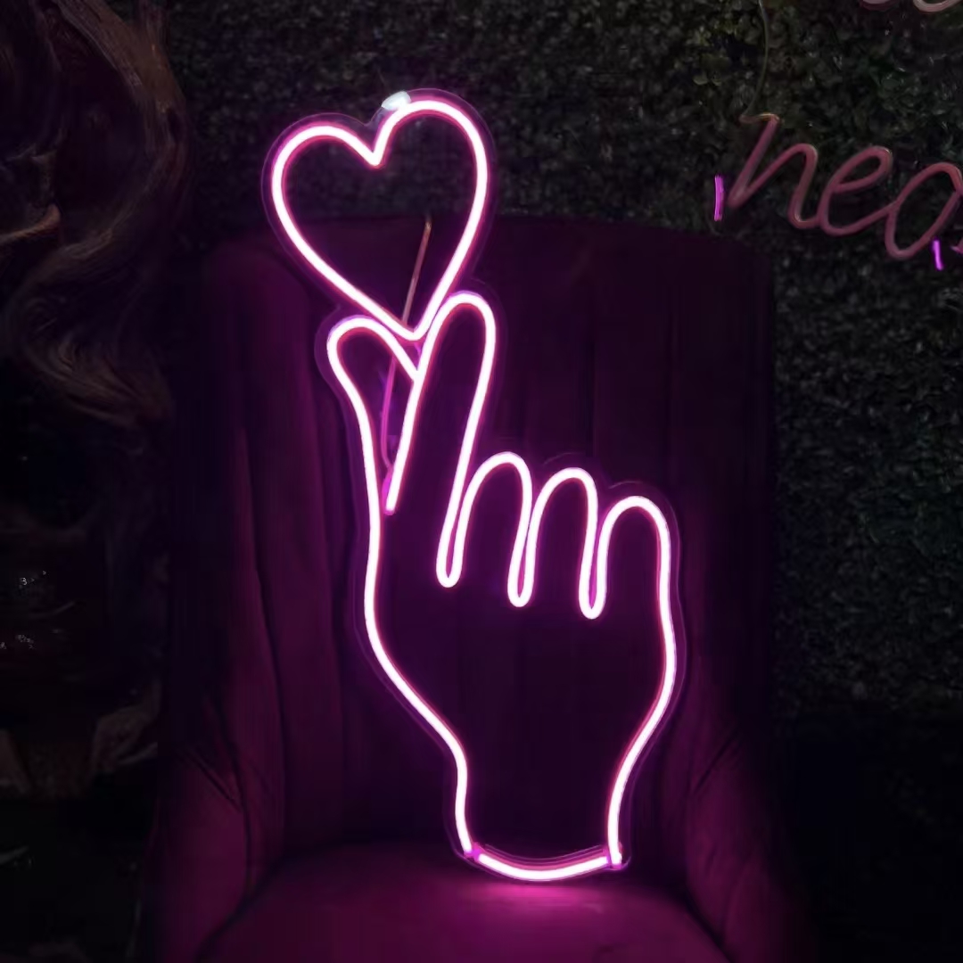 Custom Neon Sign Personalized  - Party Games Name incelemesi ve fiyatı